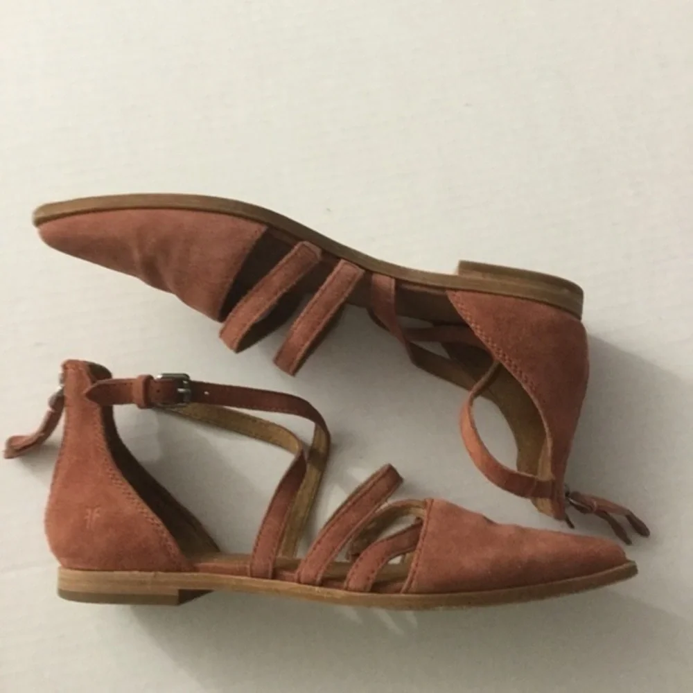 Frye Kenzie Pointed Toe Flat Sz 7 Rosewood Suede